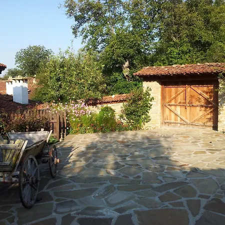 Pensiune кьща за гости свети никола Jeravna