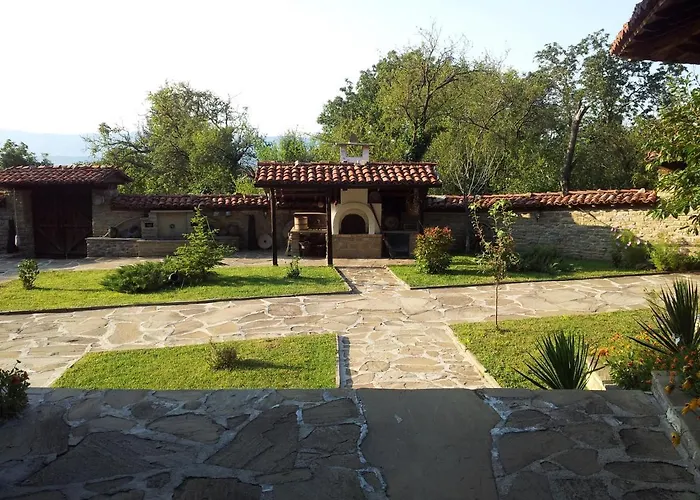 кьща за гости свети никола 제라브나