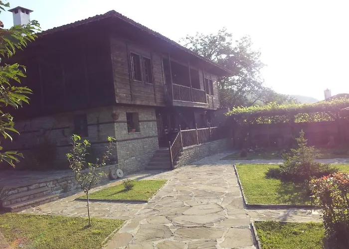 кьща за гости свети никола 제라브나